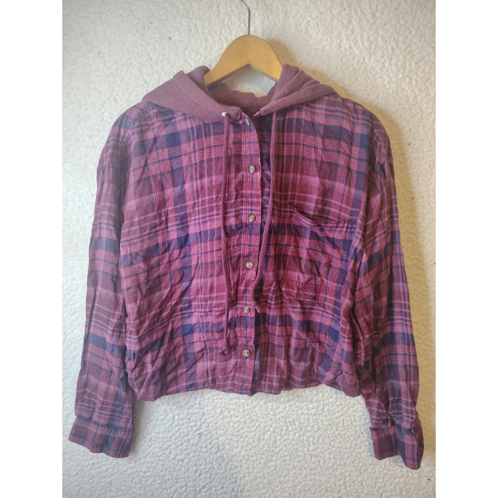 American Eagle Burgundy Plaid Cropped Hooded Flannel Shirt Large
